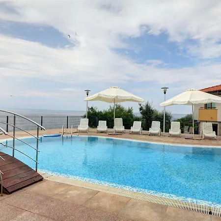 Gasthuis Lalov Egrek 3*